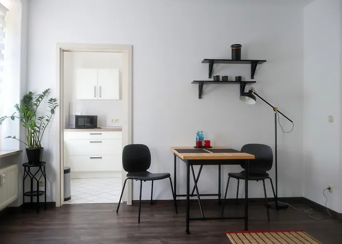 Alexxanders Apartments & Studios